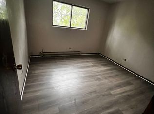 1552 Norway Ln APT 2B, Palatine, IL 60074