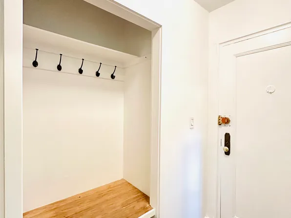 52-25 39th Road image 7 of 7