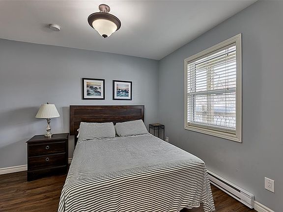 3rd image of 14 Fort Amherst Road