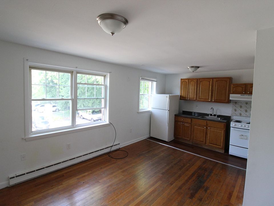 107 Vine St Hartford, CT, 06112 Apartments for Rent Zillow