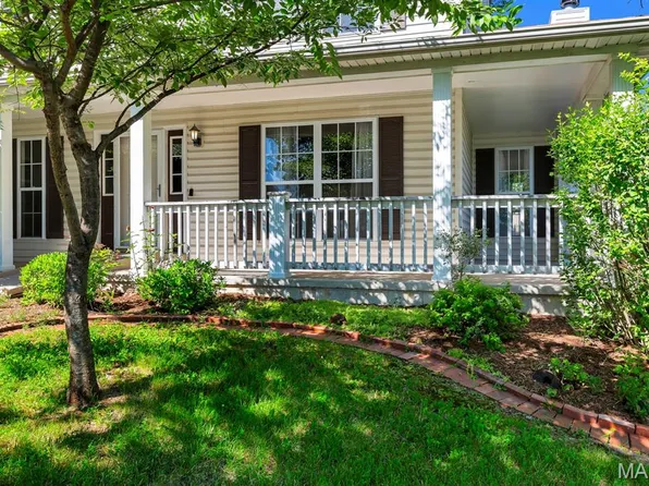 1103 Panda Ct, Wentzville, MO 63385