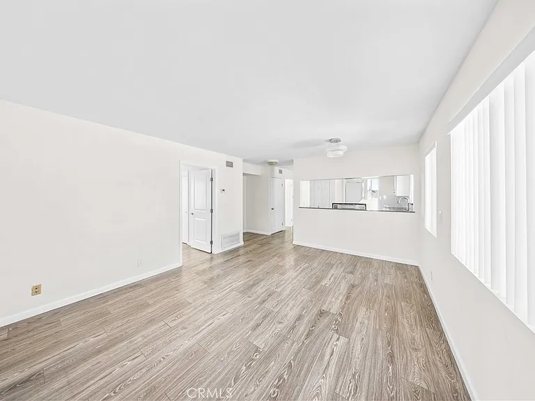10225 Fernglen Ave #1/2 — Photo 1