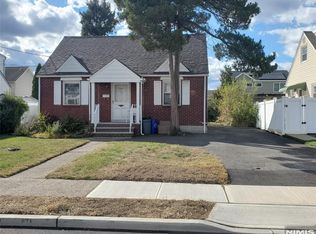 595 Elm Ave #1, Saddle Brook, NJ 07663