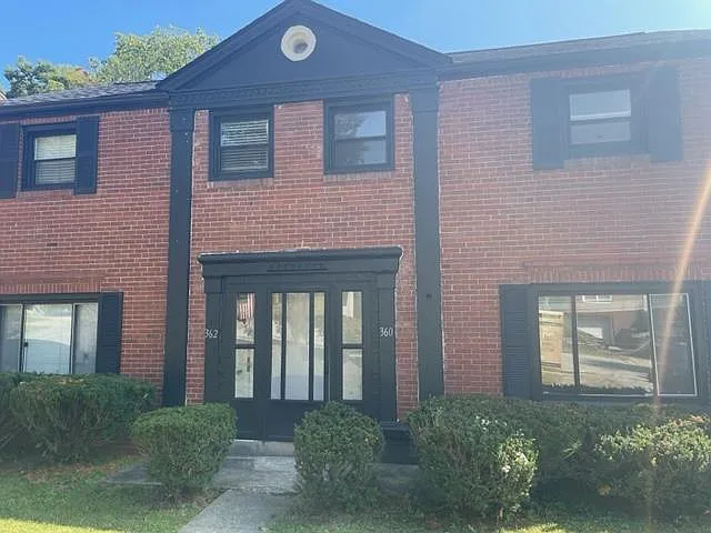 360 Anawanda Ave — Photo 1