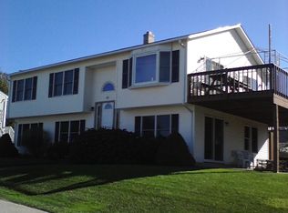 82 Durkin Dr, Narragansett, RI 02882