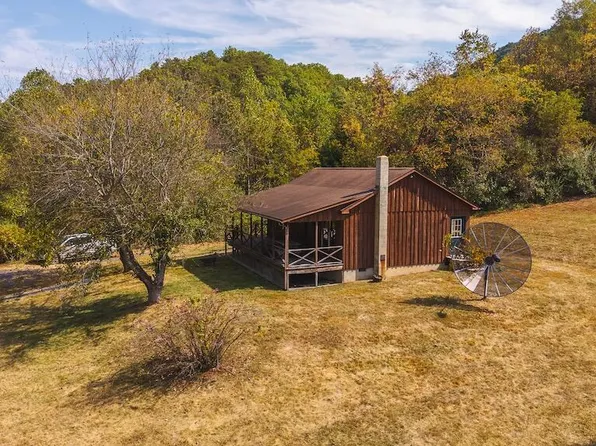 1743 Switzerland Trl, Hot Springs, VA 24445