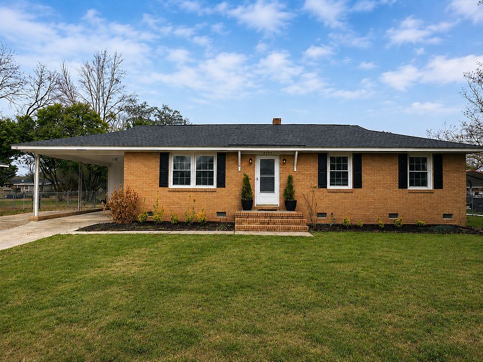 1st image of 2107 W Cambridge Dr