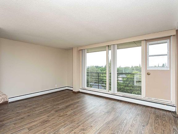 3rd image of 604 55th St Unit 604