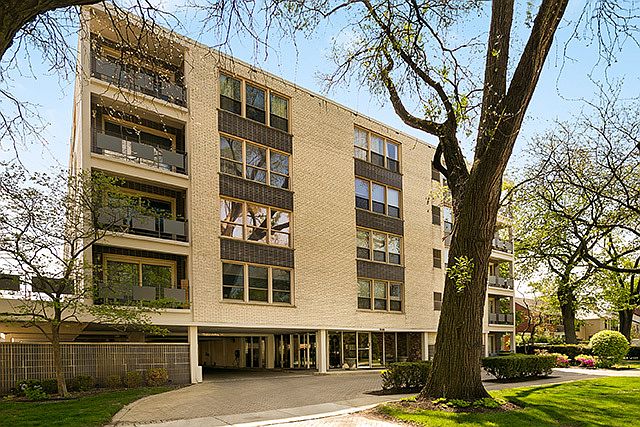 1st image of 1535 Park Ave APT 404