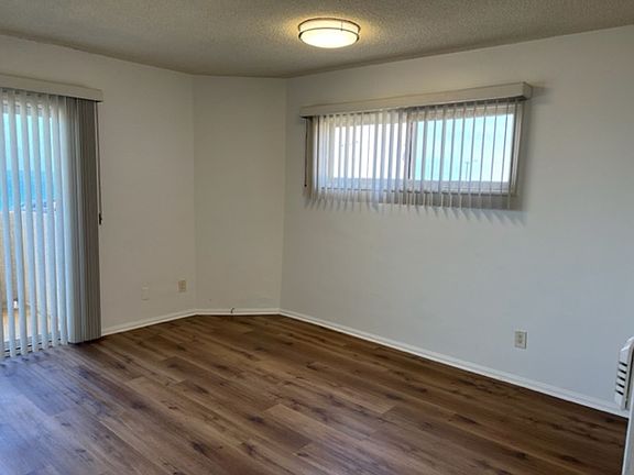 2nd image of 1606 Esplanade #1-363