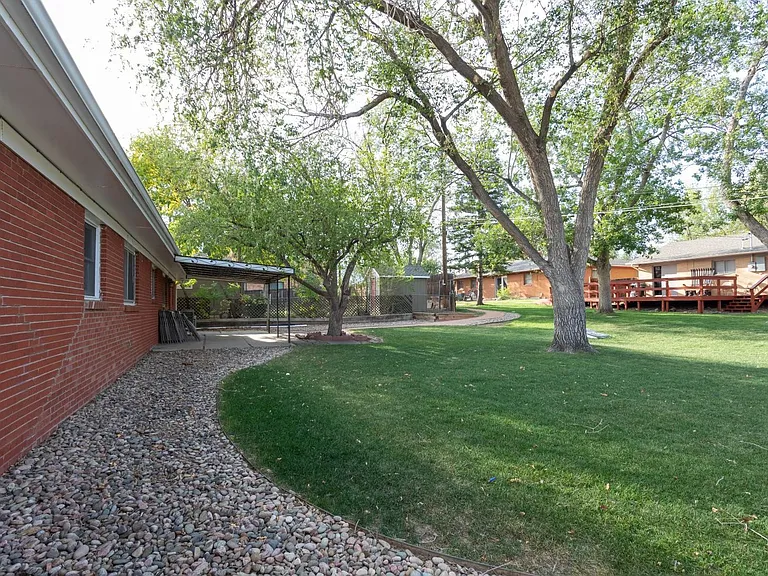 614 Ramona Ave — Photo 25
