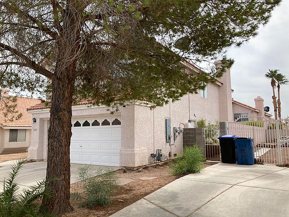 3rd image of 1325 Misty View Ct