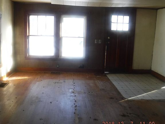 3rd image of 1053 Drexel Ave