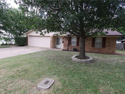 101 Carolyn Dr, Sanger, TX, 76266
