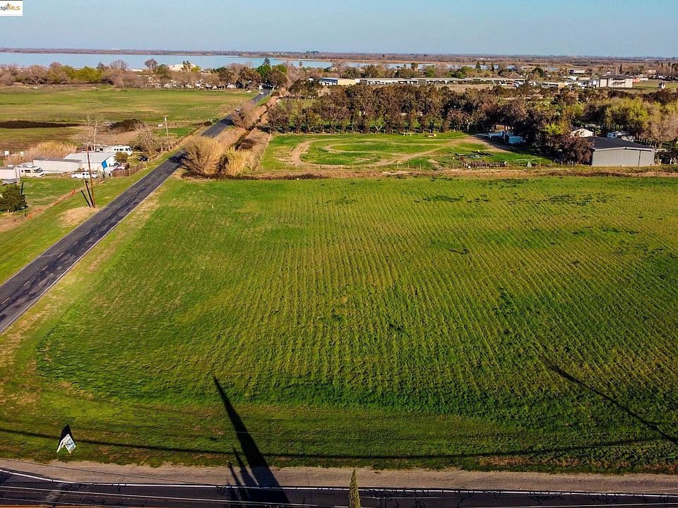2nd image of Piper Rd