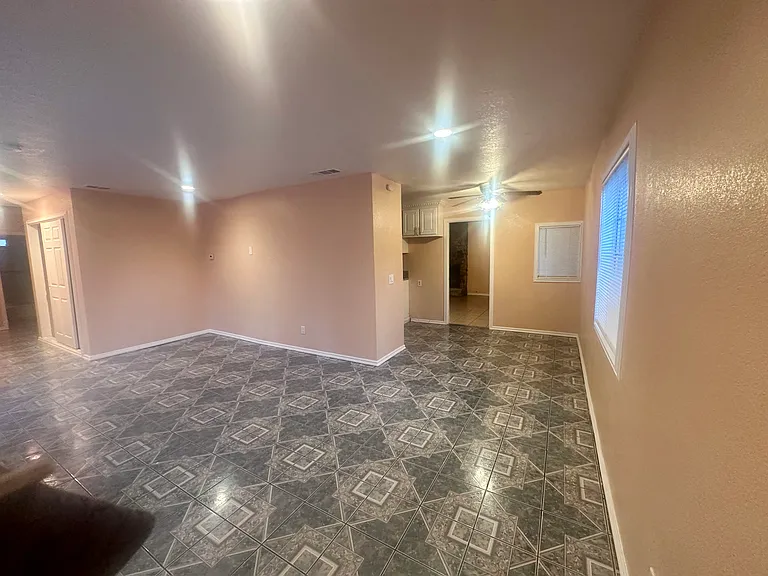 5361 San Bernardino St — Photo 9