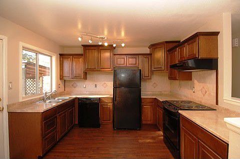 Kitchen Custom Tile Backsplash