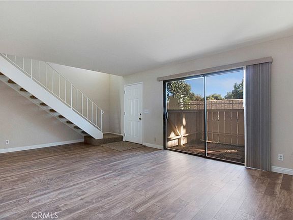 3rd image of 356 Mountain Ct