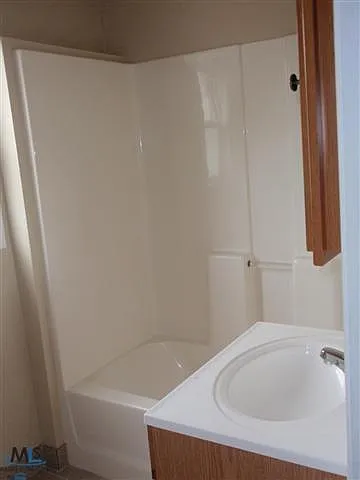 2 bed, 950 sqft, $1,450 — Photo 4