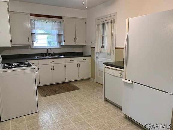 2nd image of 792 Goucher St