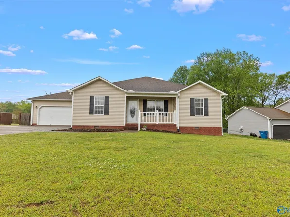 201 Mary Jo Isom Ln, Arab, AL 35016