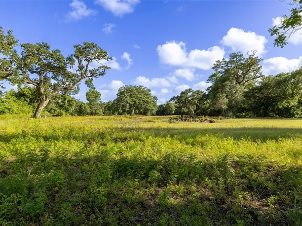 15074 State Highway 35 N, Sweeny, TX 77480