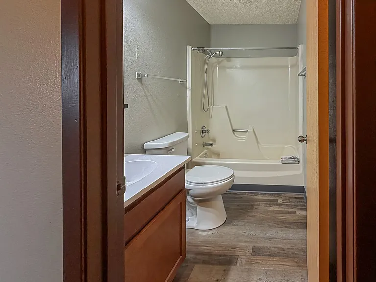 408 E Dawn St — Photo 17
