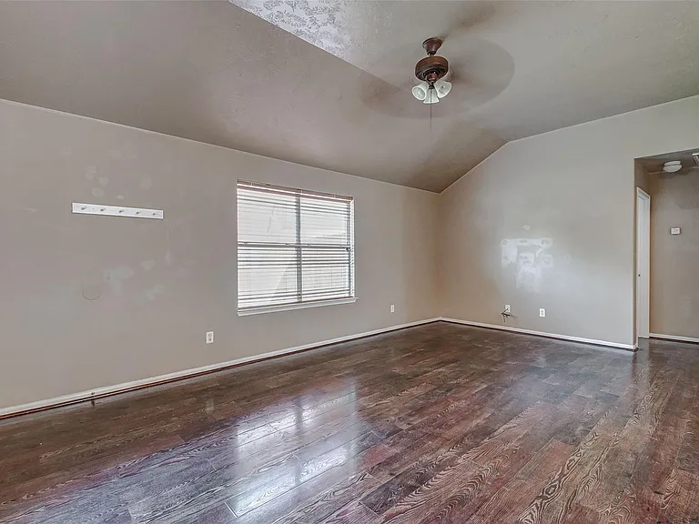 3906 Portman Glen Ln — Photo 5