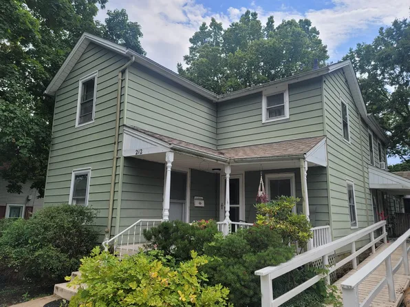 212 Union Ave, Batavia, IL 60510