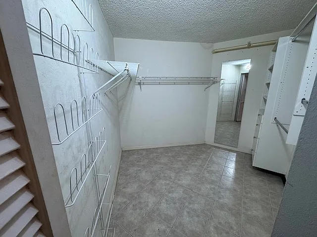 1 Oceans West Blvd #19B2 — Photo 35