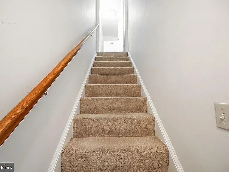 1243 Linden Ave #2 — Photo 20