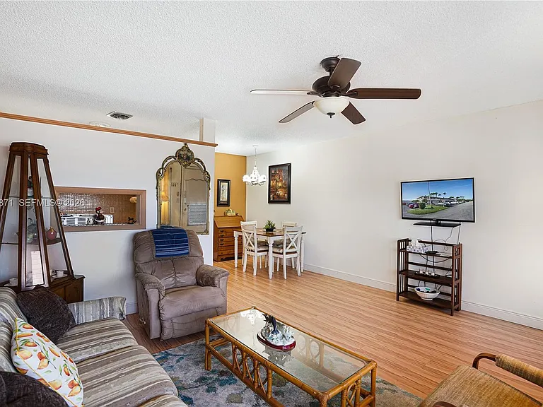 820 SW 11th Ave #18B — Photo 11