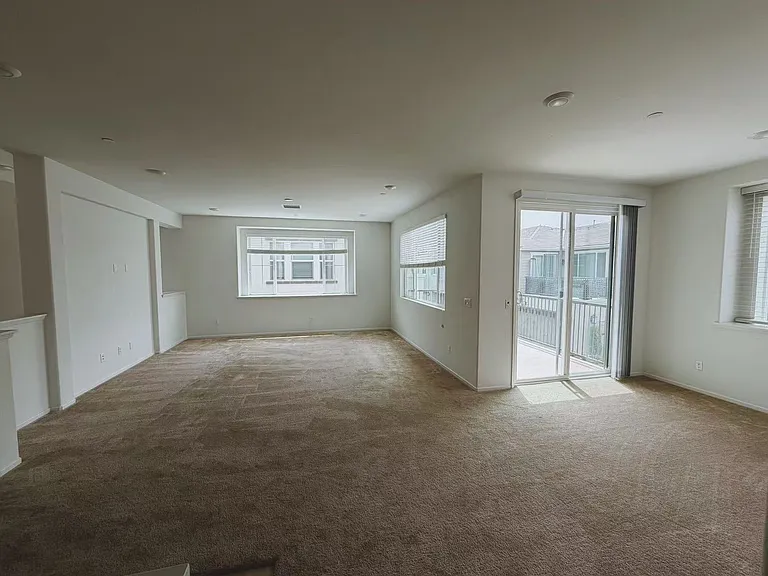 5585 Kate Way #6 — Photo 12