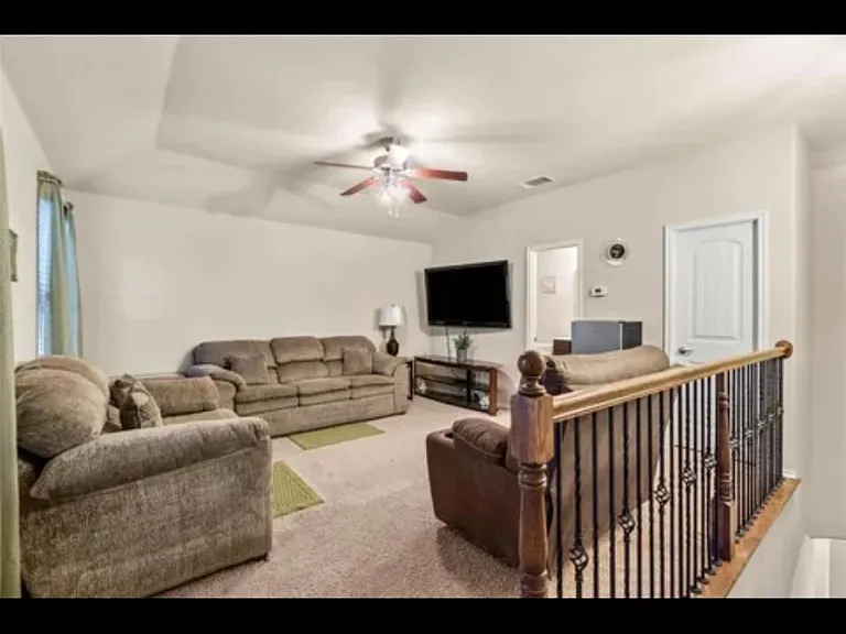 8713 Whirlwind Trl — Photo 10