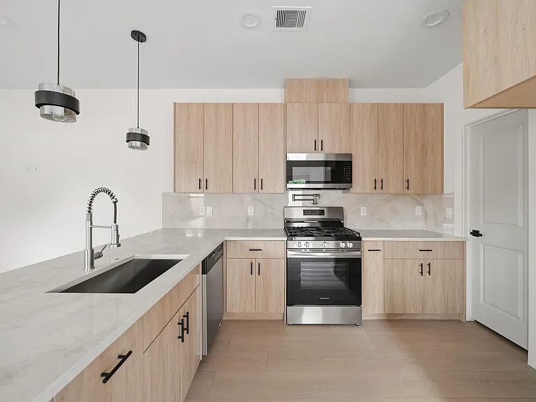 4314 Stassen St #B — Photo 4