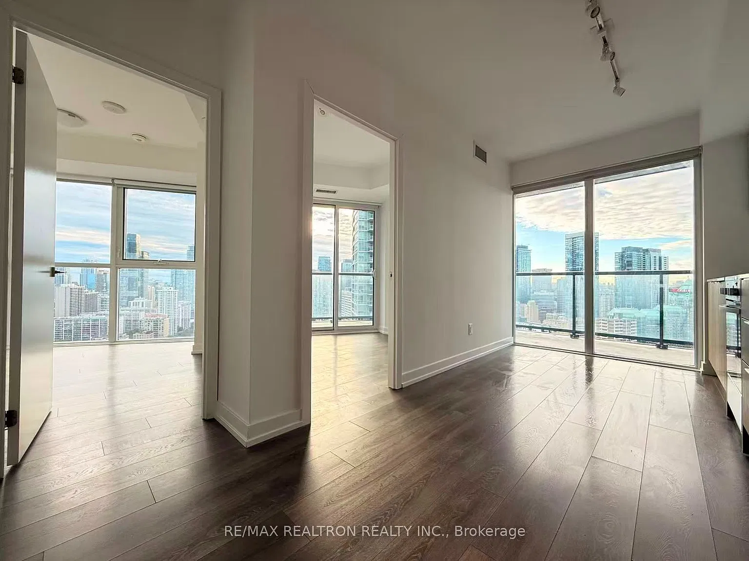 2 bed, $2,250 — Photo 4