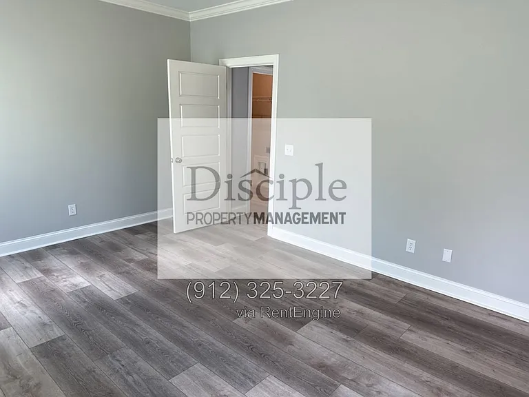79 Ennis Rd — Photo 19