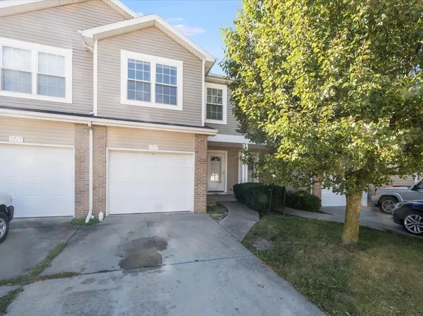 3717 Summer Sage Ct, Champaign, IL 61822