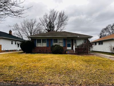 3910 Circlewood Dr, Fairview Park, OH, 44126