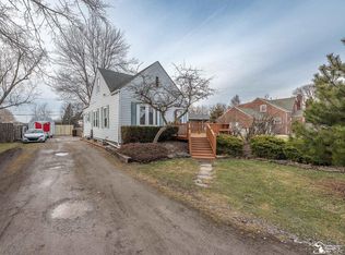 712 Westwood Dr, Monroe, MI 48161