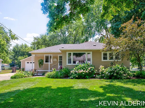 10474 Melvin St, Zeeland, MI 49464