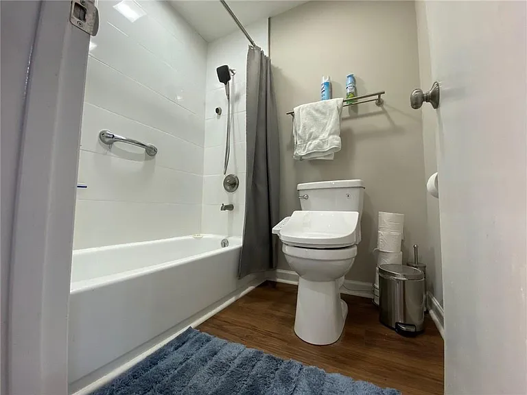 704 Dunbar Dr — Photo 18