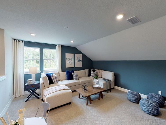 Versatile Loft Space