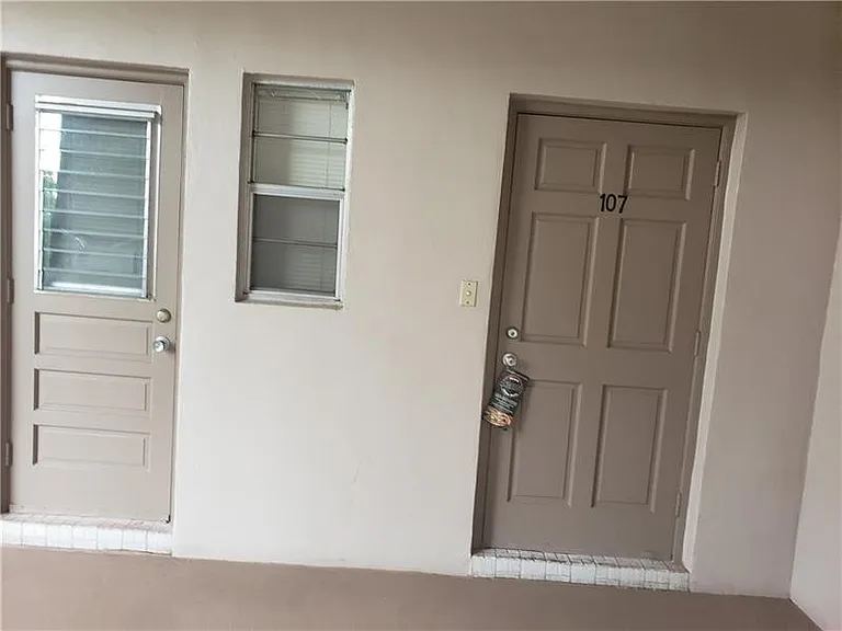 8141 SW 24th Ct #107 — Photo 2