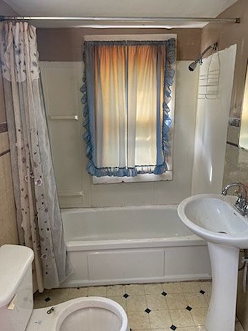 2nd image of 408 Montgomery St