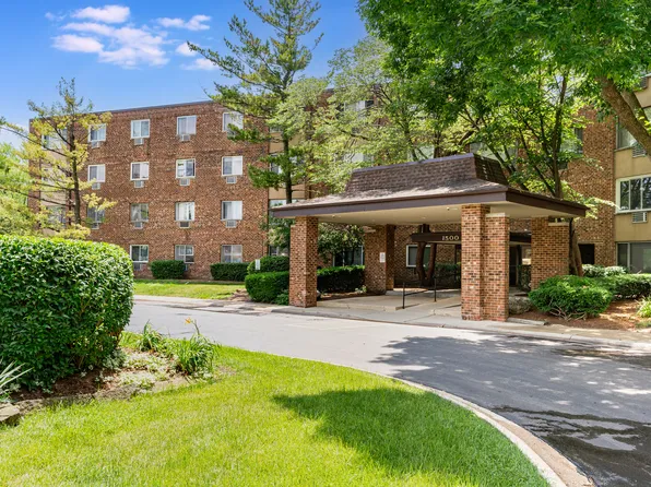 1500 Robin Cir APT 410, Hoffman Estates, IL 60169