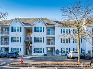 1233 Waterford Dr, Edison, NJ