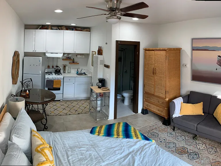4094 Myrtle Ave — Photo 1