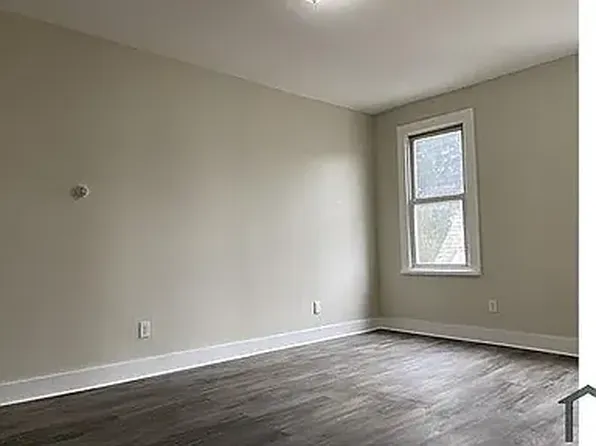 49 Fabyan Pl, Newark, NJ