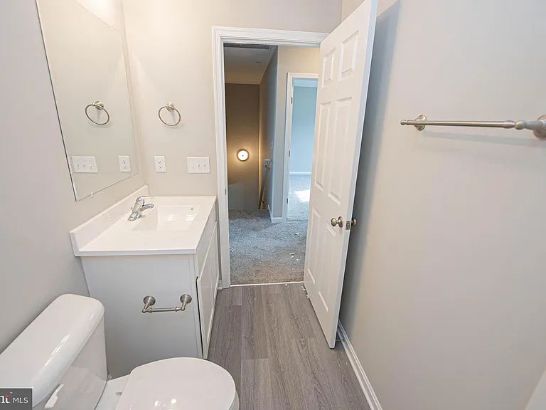 241 Morgans Ct — Photo 59